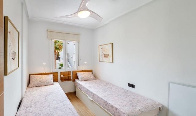 2 sypialnia Dom szeregowy do wynajęcia w Playa Flamenca, Orihuela z basenem - 1 100 € (Ref: 8620021)