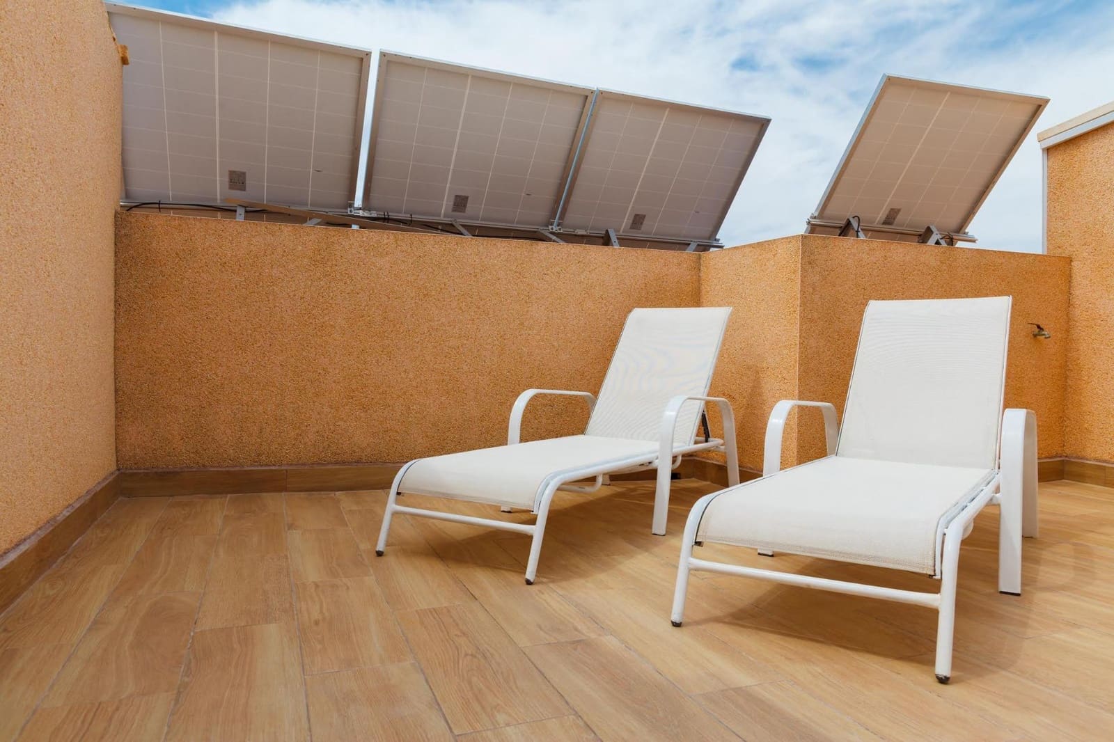 2 soveværelse Rækkehus til leje i Playa Flamenca med swimmingpool - € 1.100 (Ref: 8620021)