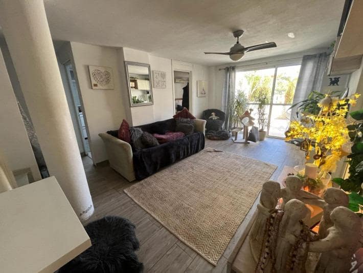 4 bedroom Villa for sale in Playa Flamenca with pool - € 399,000 (Ref: 8670468)