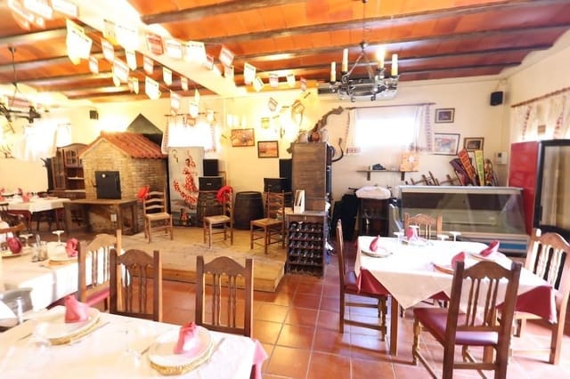 4 bedroom Business for sale in La Regia, Orihuela with garage - € 750,000 (Ref: 8911342)