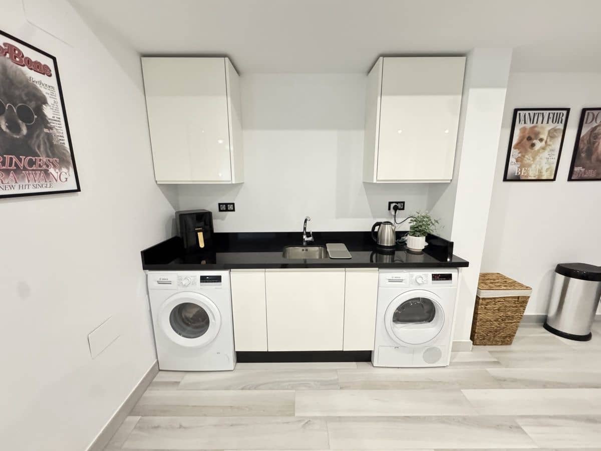 4 bedroom Villa for sale in Orihuela Costa with pool - € 635,000 (Ref: 8952701)