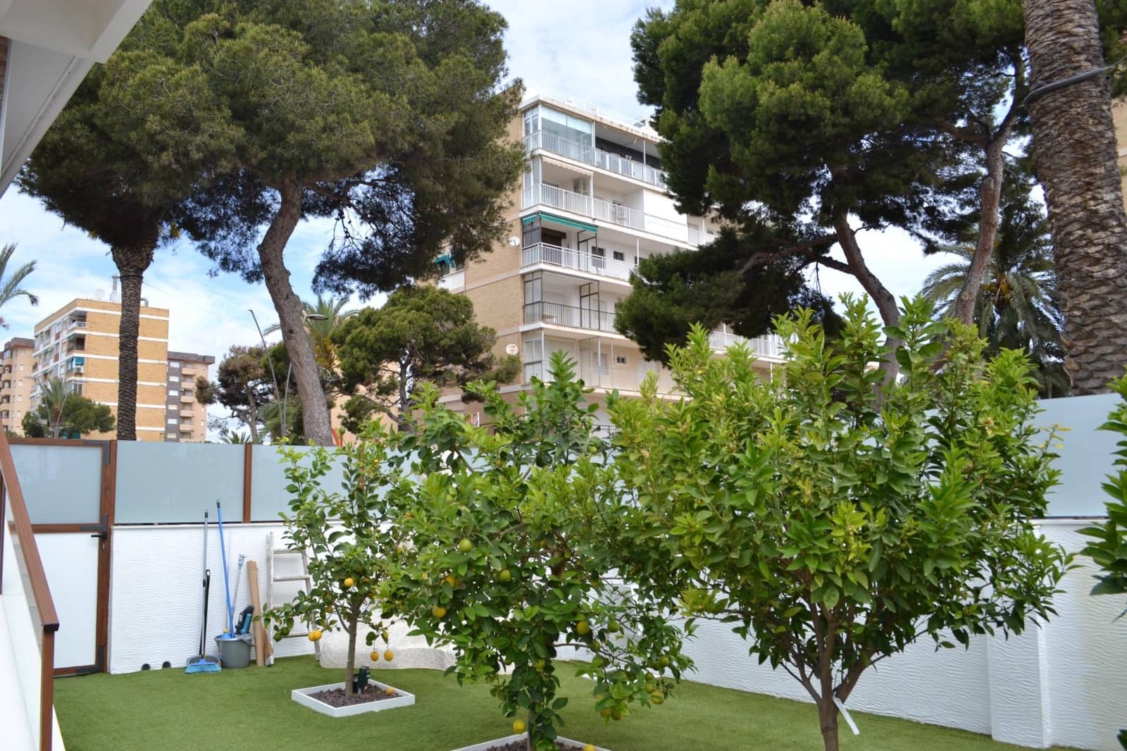 4 camera da letto Villa da affittare in La Zenia con piscina - 2.600 € (Rif: 8968580)