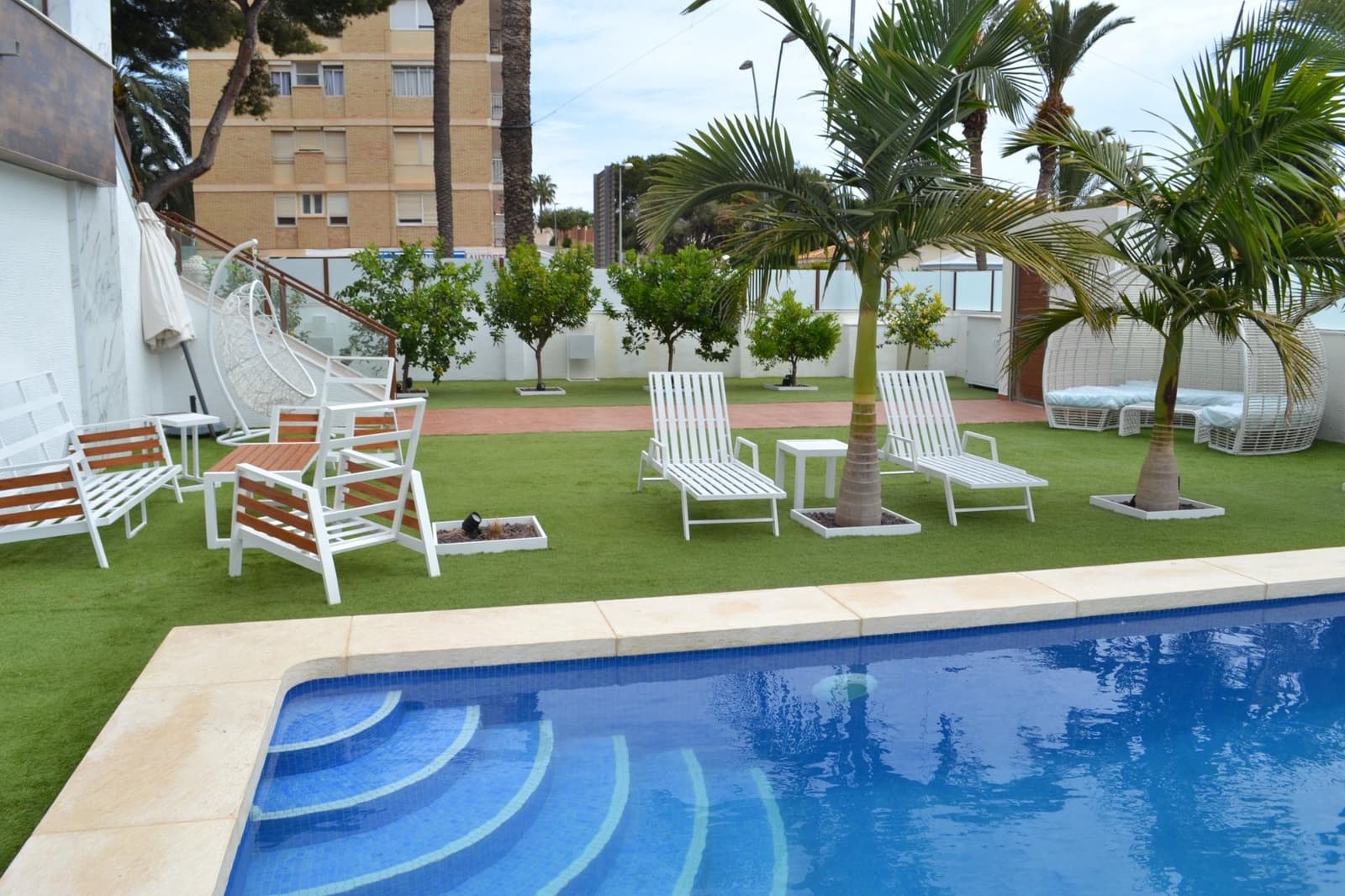 4 camera da letto Villa da affittare in La Zenia con piscina - 2.600 € (Rif: 8968580)
