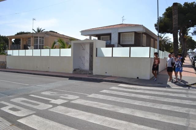 4 sypialnia Willa do wynajęcia w La Zenia, Orihuela z basenem - 2 600 € (Ref: 8968580)