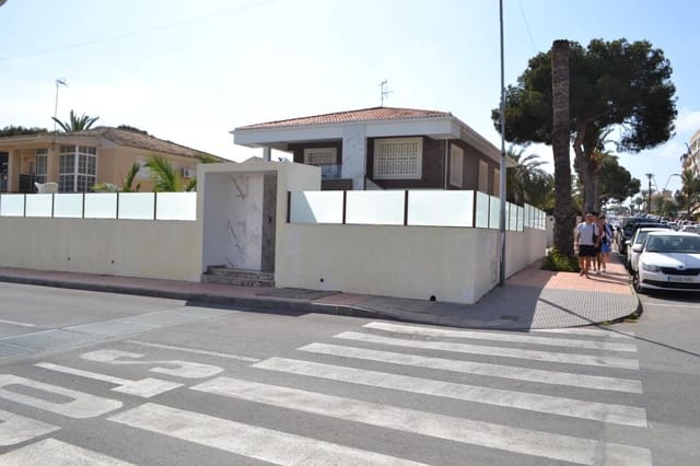 4 sypialnia Willa do wynajęcia w La Zenia, Orihuela z basenem - 2 600 € (Ref: 8968580)