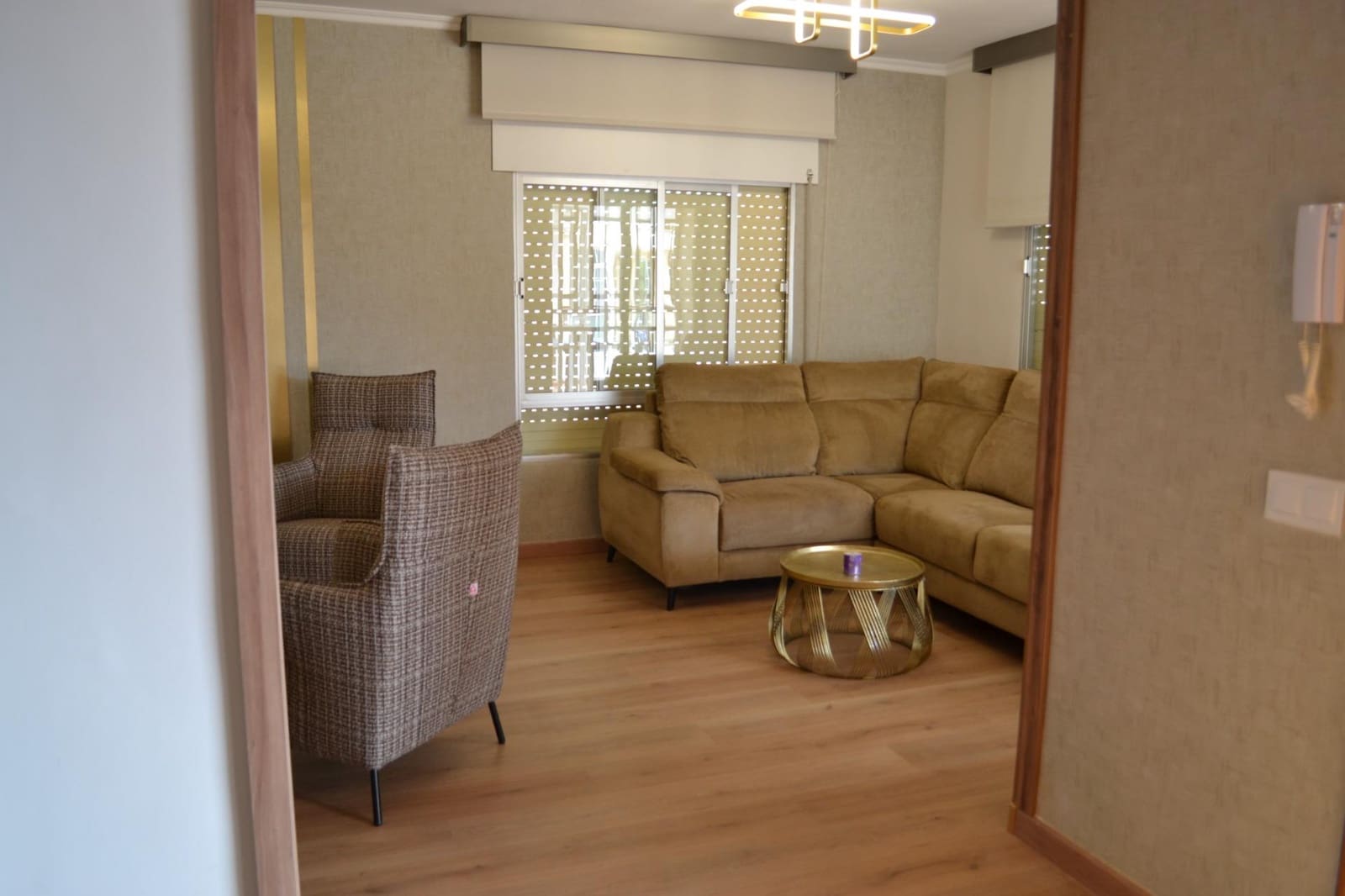 4 bedroom Villa for rent in La Zenia with pool - € 2,600 (Ref: 8968580)