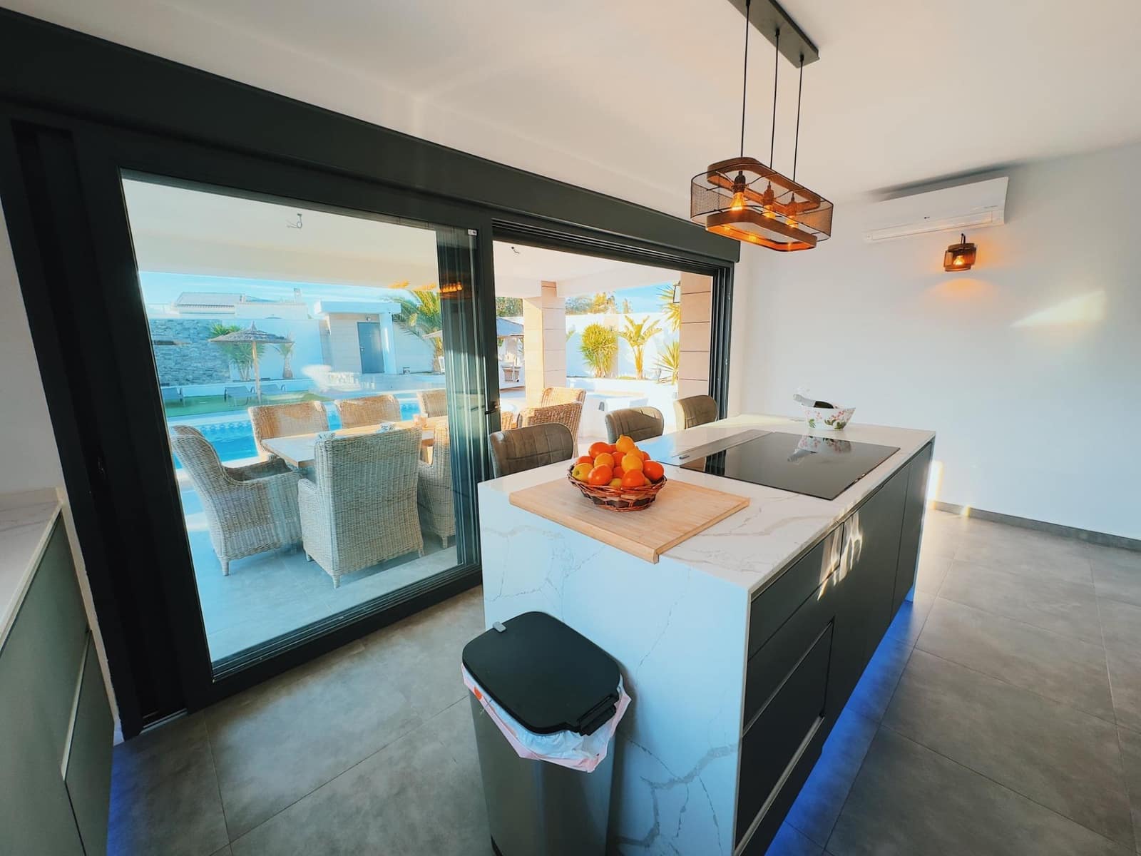 5 chambre Villa/Maison à vendre à El Chaparral avec piscine - 870 000 € (Ref: 8992752)