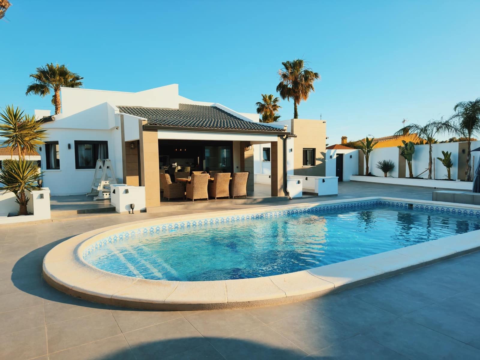 5 chambre Villa/Maison à vendre à El Chaparral avec piscine - 870 000 € (Ref: 8992752)