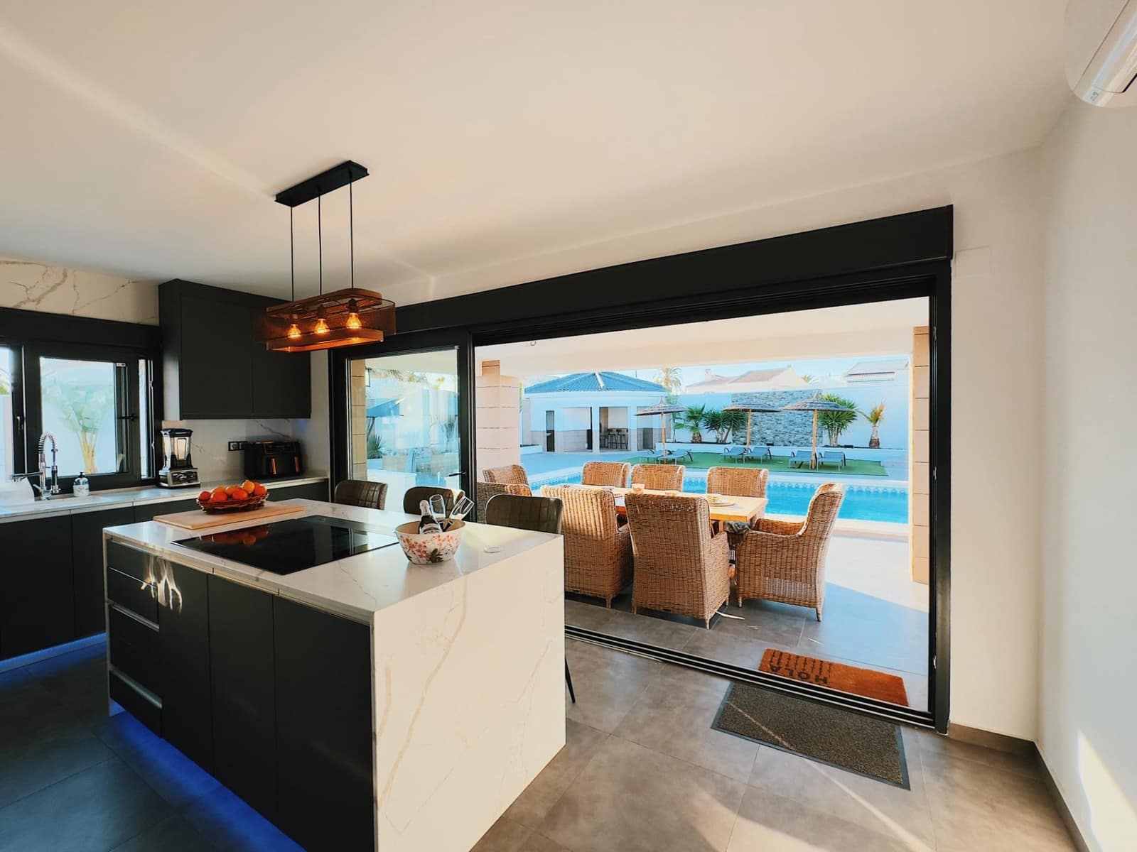 5 chambre Villa/Maison à vendre à El Chaparral avec piscine - 870 000 € (Ref: 8992752)