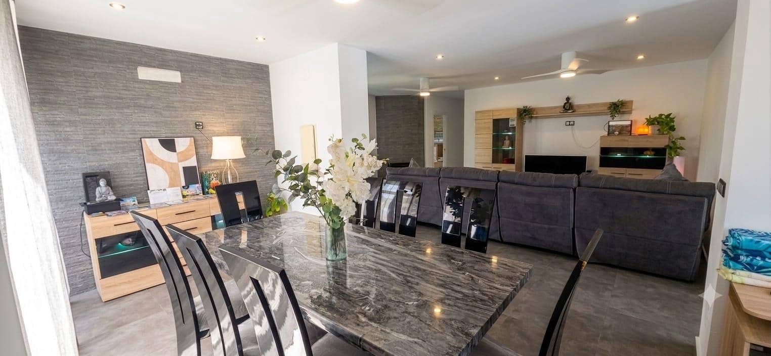 5 soverom Villa til salgs i El Chaparral med svømmebasseng - € 850 000 (Ref: 8992752)