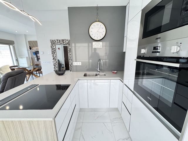 4 bedroom Villa for sale in Los Dolses, Orihuela with pool - € 450,000 (Ref: 9040426)