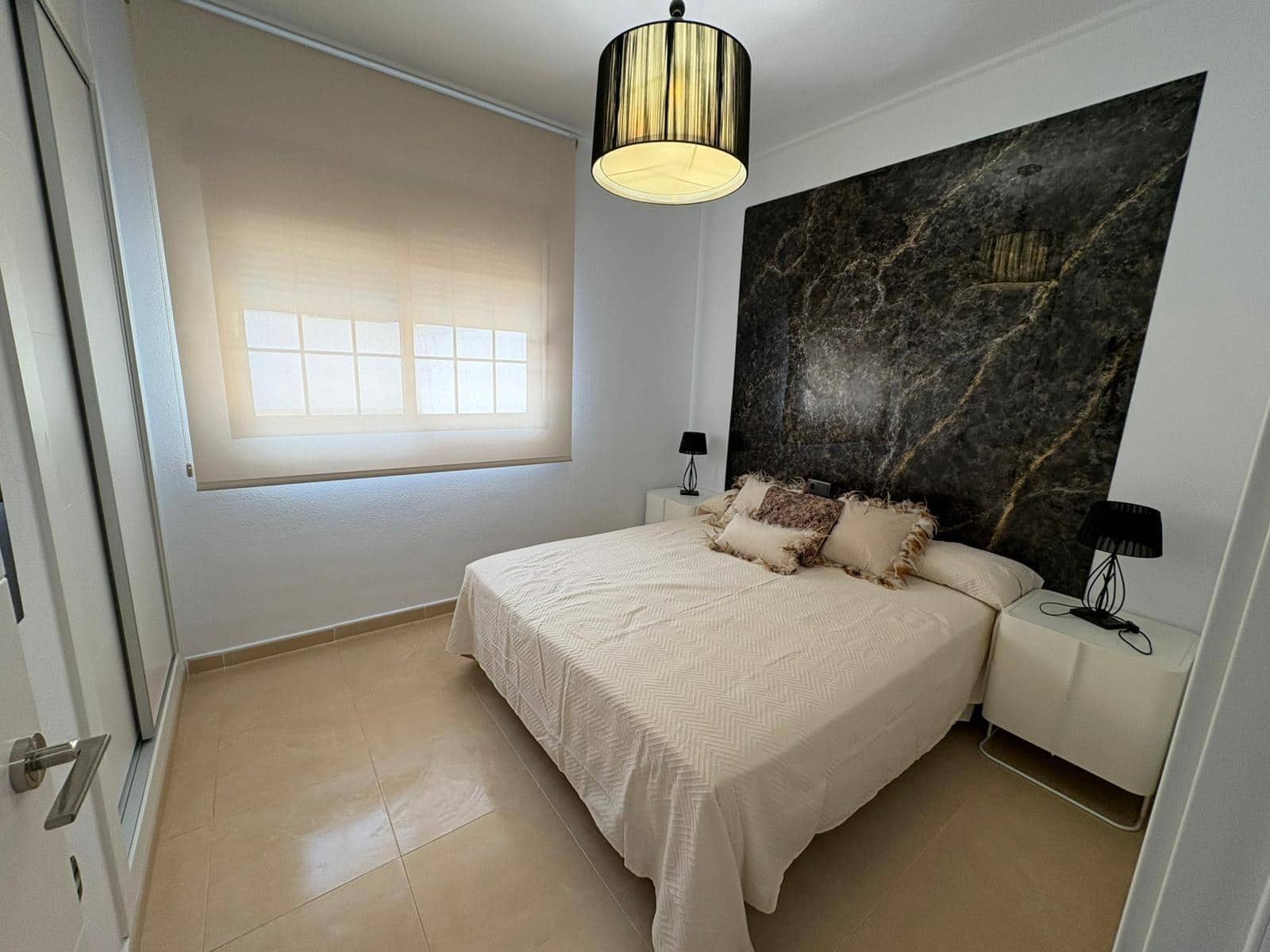 3 soveværelse Villa til leje i La Zenia med swimmingpool - € 2.200 (Ref: 9049070)