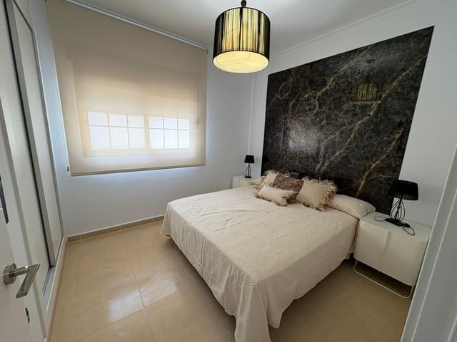 3 sypialnia Willa do wynajęcia w La Zenia, Orihuela z basenem - 2 200 € (Ref: 9049070)