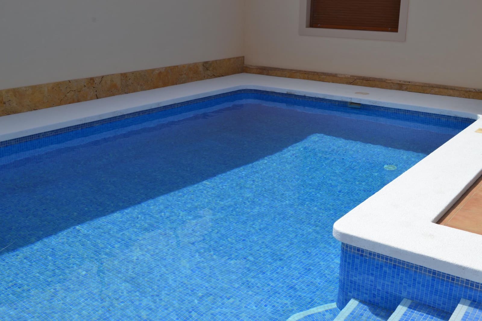 3 soveværelse Villa til leje i La Zenia med swimmingpool - € 2.200 (Ref: 9049070)