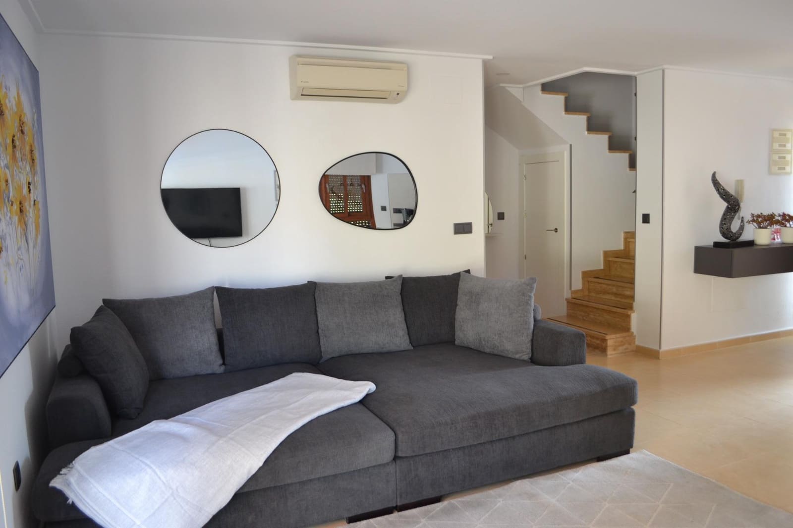 3 soveværelse Villa til leje i La Zenia med swimmingpool - € 2.200 (Ref: 9049070)