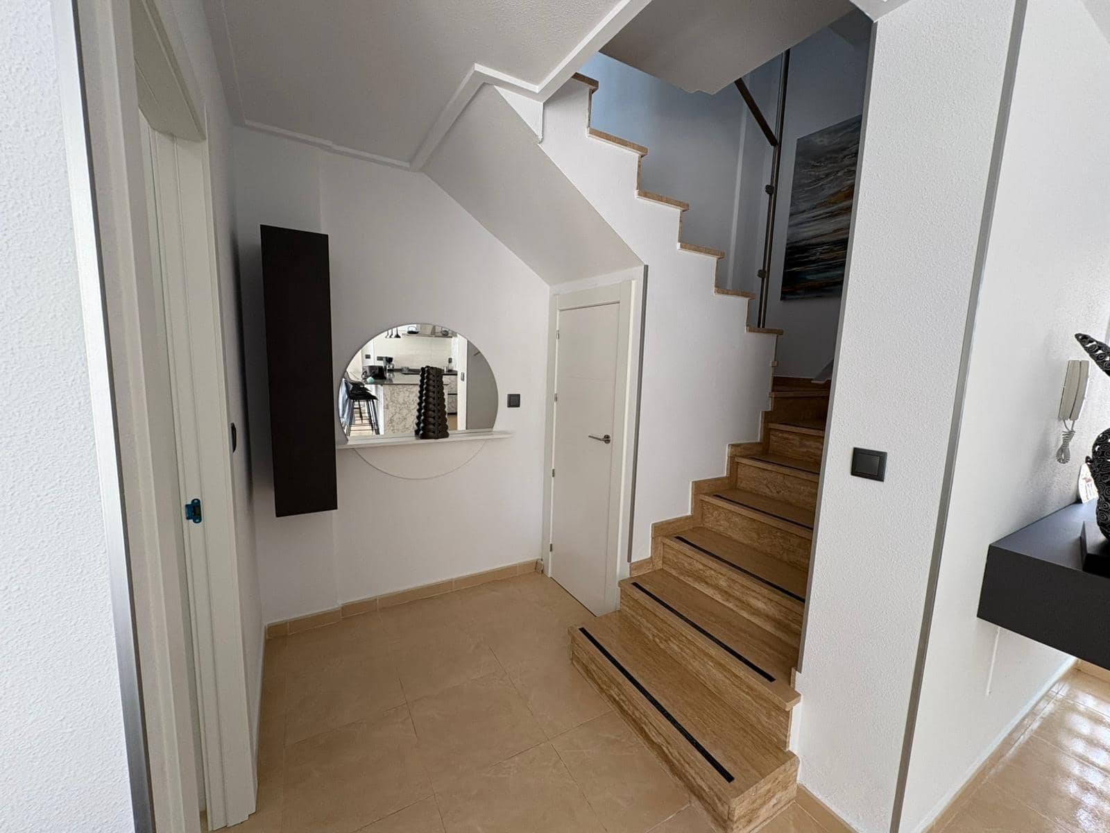 3 soveværelse Villa til leje i La Zenia med swimmingpool - € 2.200 (Ref: 9049070)