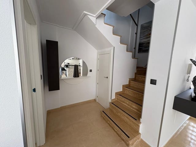 3 sypialnia Willa do wynajęcia w La Zenia, Orihuela z basenem - 2 200 € (Ref: 9049070)