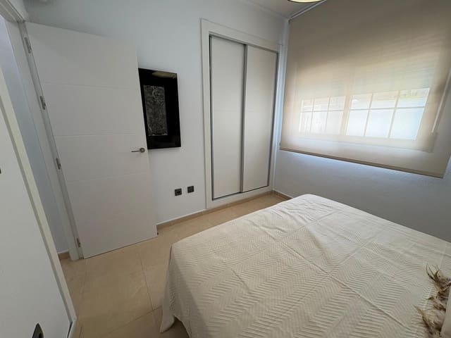 3 sypialnia Willa do wynajęcia w La Zenia, Orihuela z basenem - 2 200 € (Ref: 9049070)