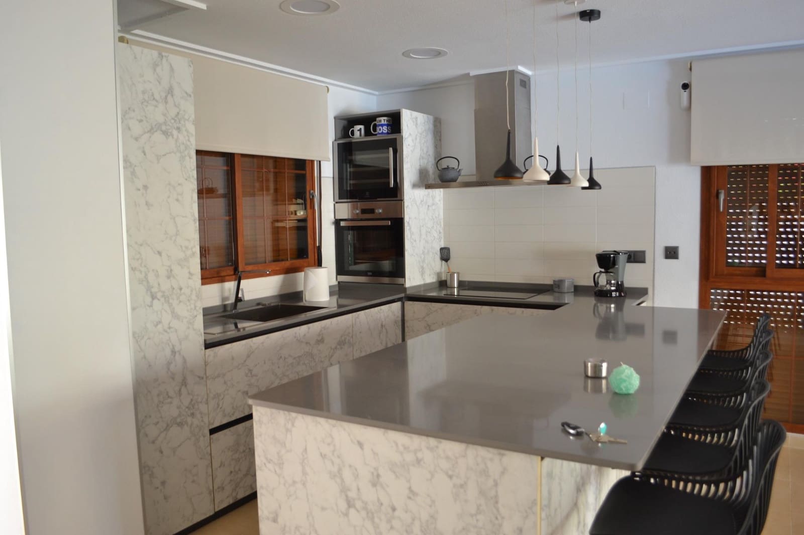 3 soveværelse Villa til leje i La Zenia med swimmingpool - € 2.200 (Ref: 9049070)