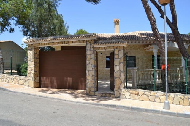 5 soveværelse Villa til salg i Campoamor, Orihuela med swimmingpool garage - € 1.845.000 (Ref: 9130379)