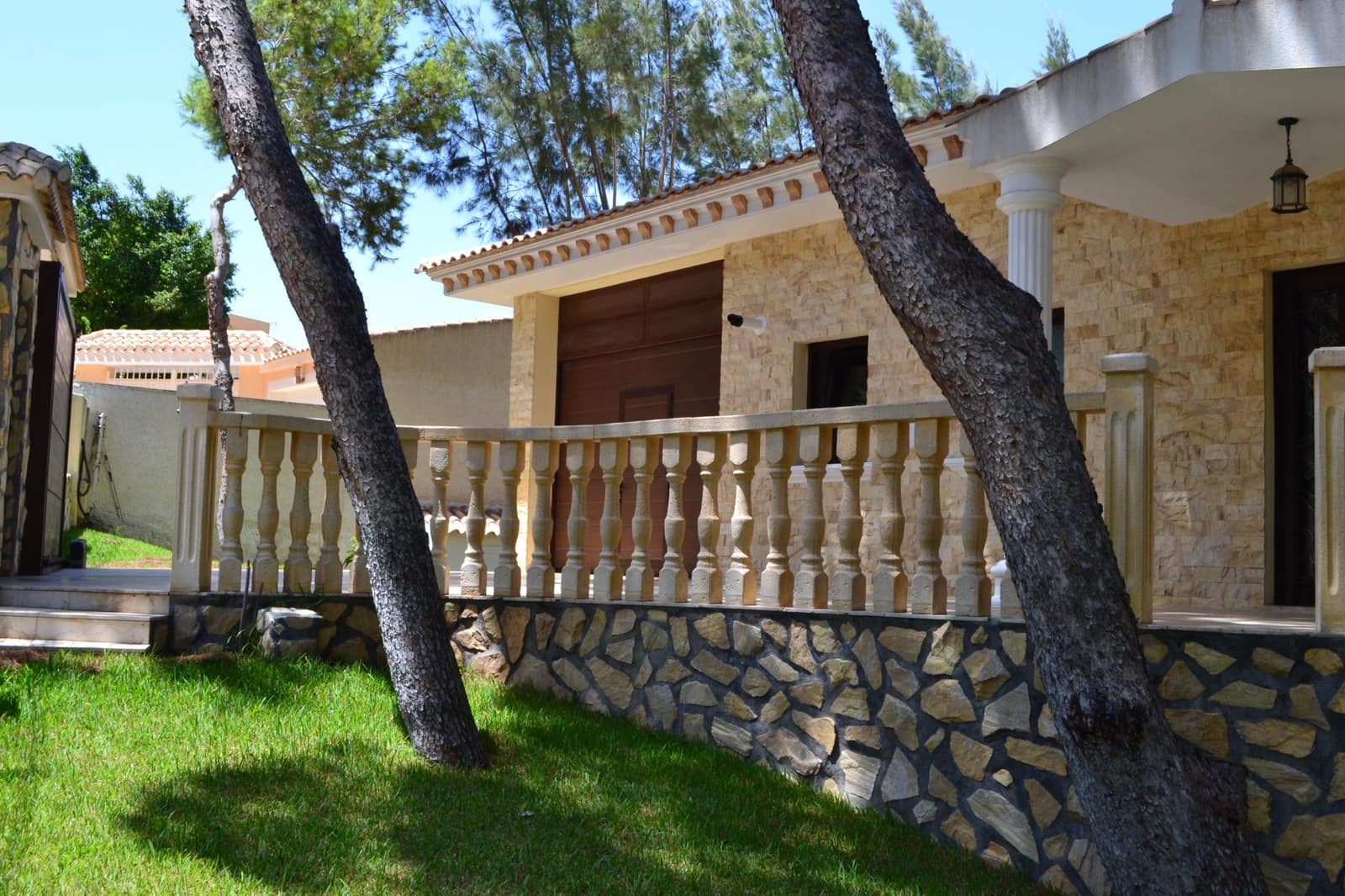 5 soveværelse Villa til salg i Campoamor med swimmingpool garage - € 1.845.000 (Ref: 9130379)