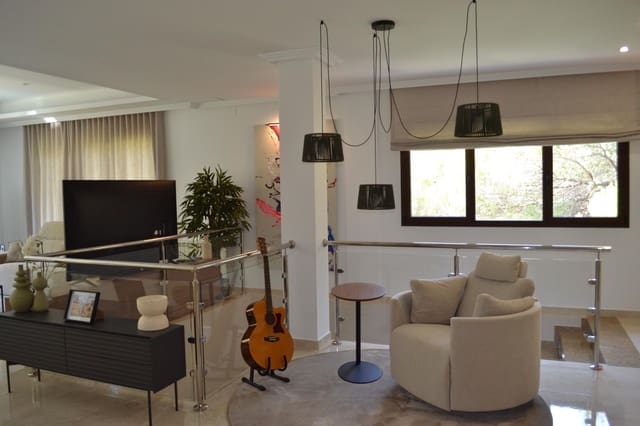 7 sovrum Villa till salu i Campoamor, Orihuela med pool garage - 2 300 000 € (Ref: 9130379)