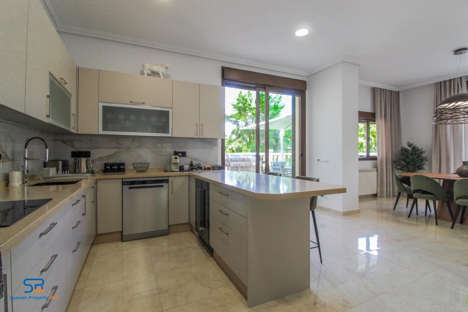 7 sovrum Villa till salu i Campoamor med pool garage - 2 300 000 € (Ref: 9130379)