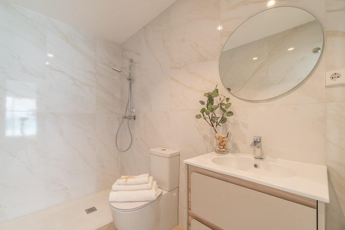 3 camera da letto Appartamento in vendita in Playa Flamenca con piscina garage - 380.000 € (Rif: 9165949)