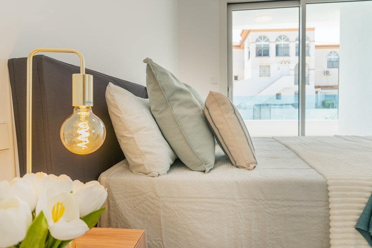 3 camera da letto Appartamento in vendita in Playa Flamenca con piscina garage - 380.000 € (Rif: 9165949)