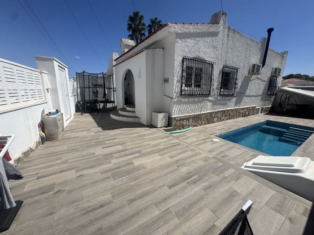 2 bedroom Villa for sale in Blue Lagoon with pool - € 265,000 (Ref: 9197915)