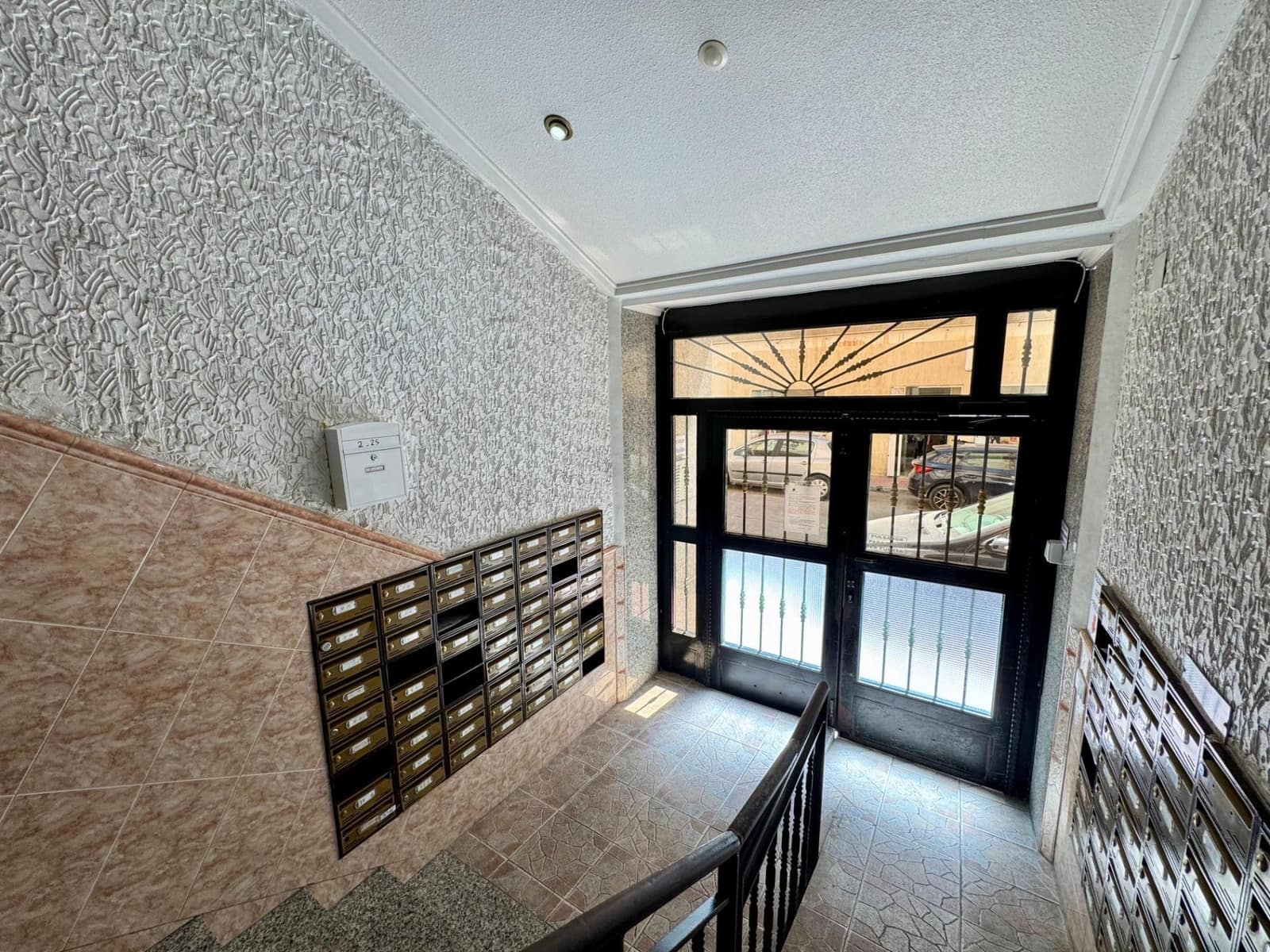 2 quarto Penthouse para venda em Torrevieja com piscina - 140 000 € (Ref: 9208493)