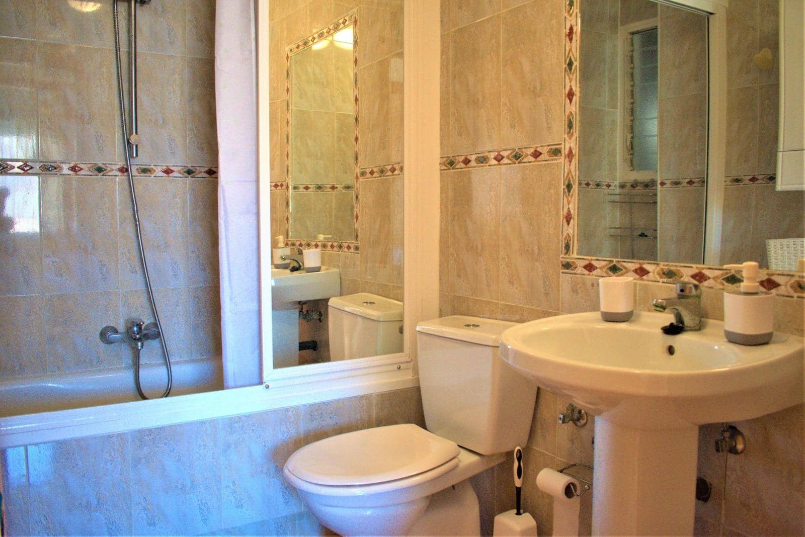 Appartement de 2 chambres à louer à La Regia avec piscine - 850 € (Ref: 9220180)