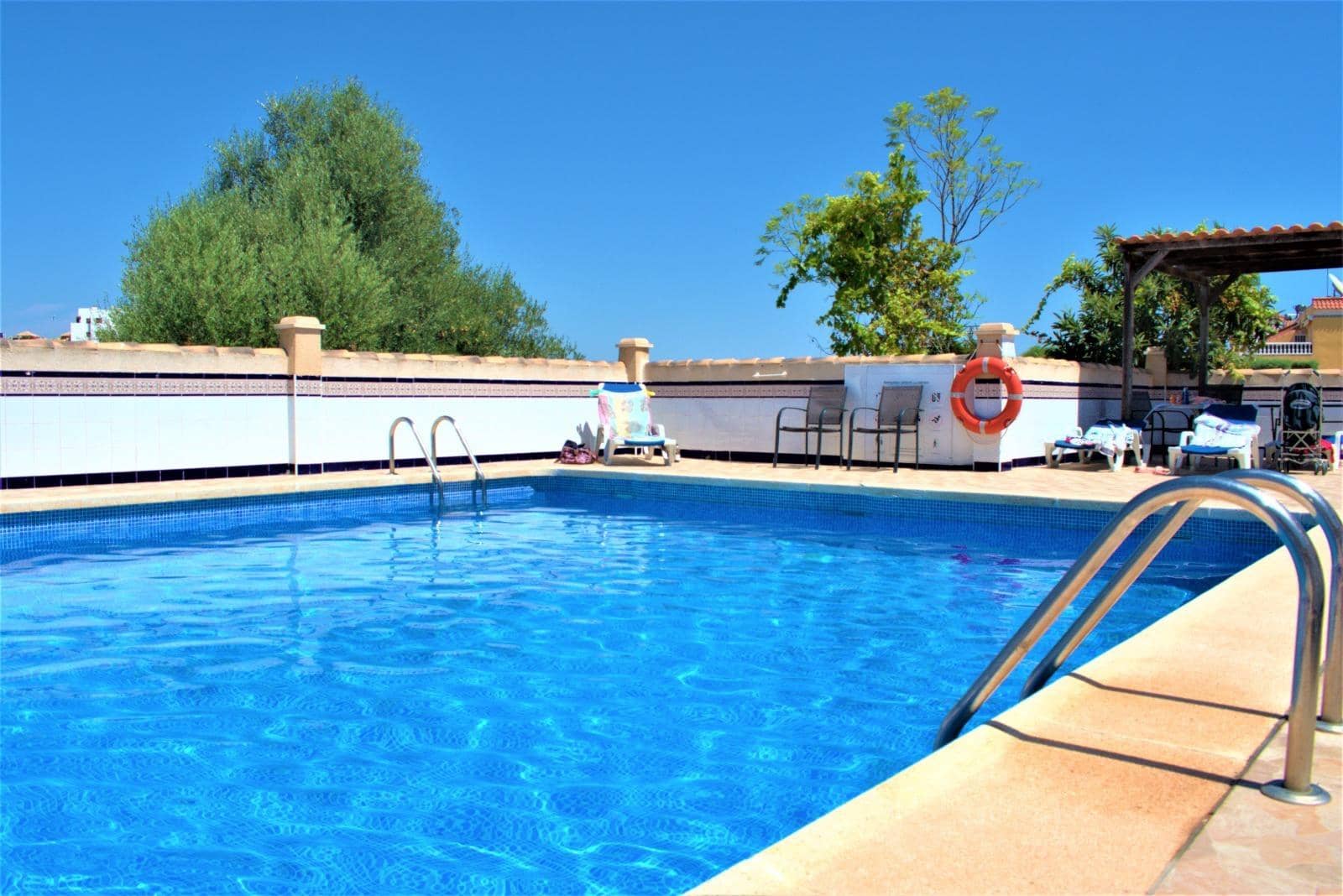 Appartement de 2 chambres à louer à La Regia avec piscine - 850 € (Ref: 9220180)