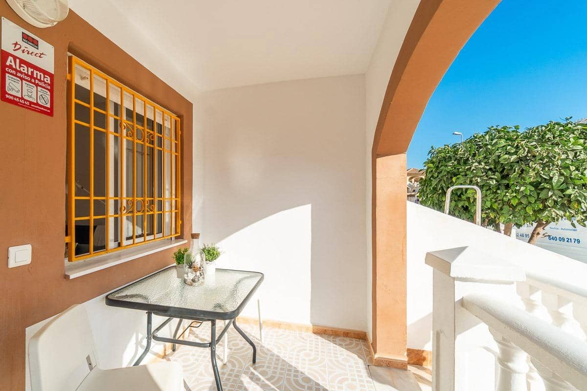 2 makuuhuone Bungalow myytävänä paikassa Torrevieja mukana uima-altaan - 139 000 € (Ref: 9301231)