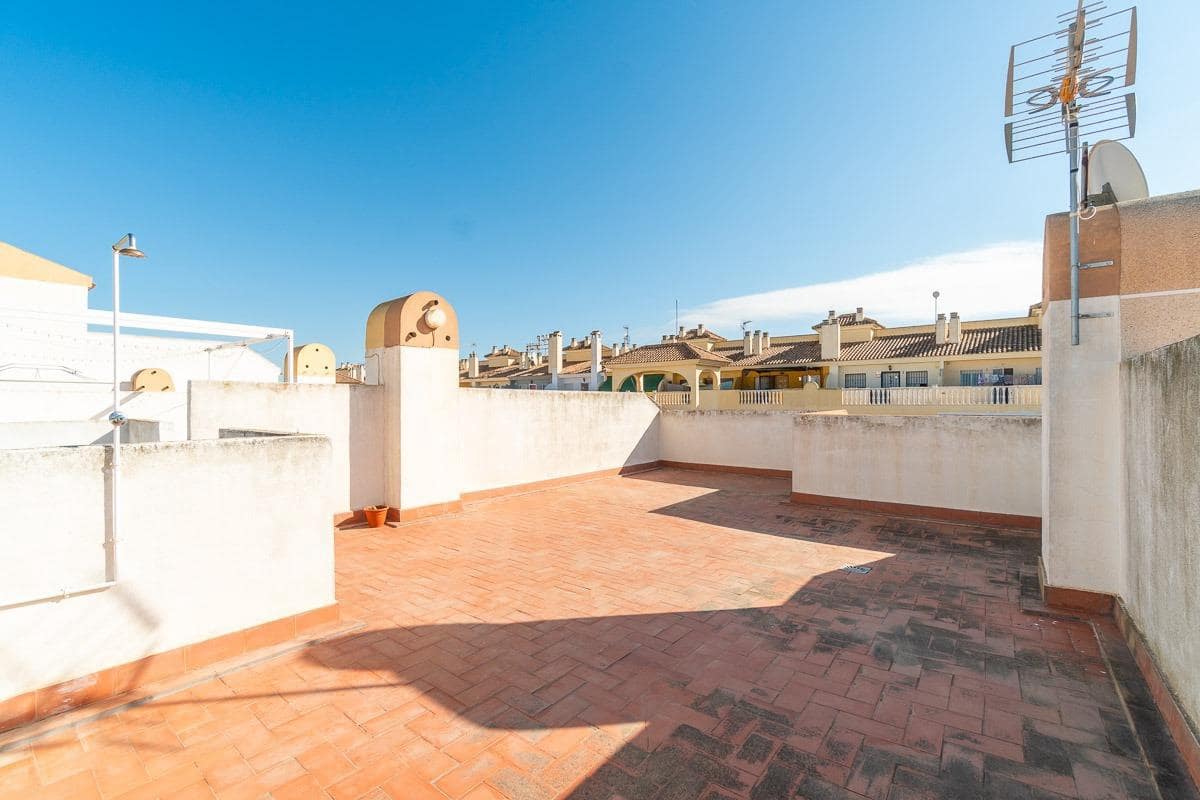 2 makuuhuone Bungalow myytävänä paikassa Torrevieja mukana uima-altaan - 139 000 € (Ref: 9301231)