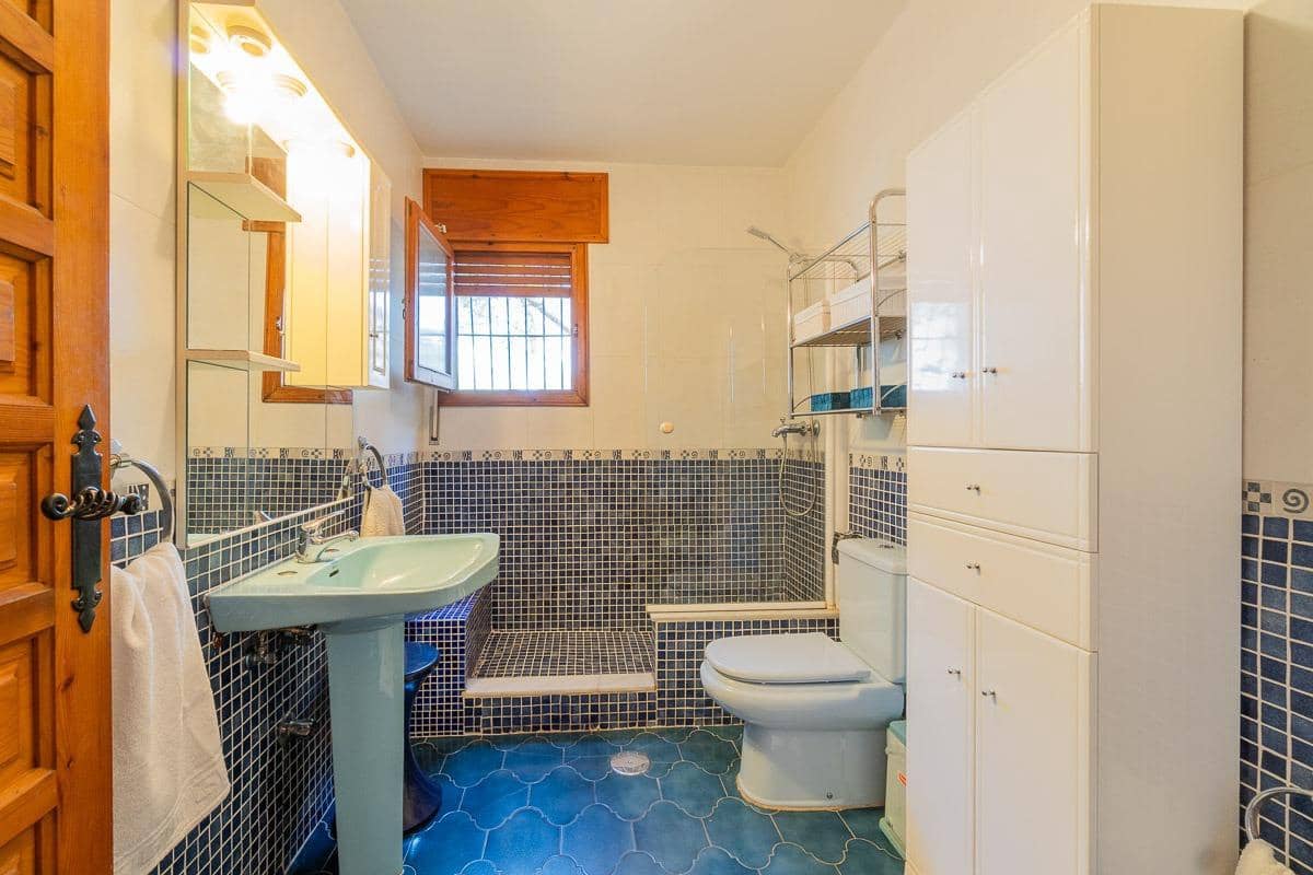 4 quarto Moradia para venda em Pinar de Campoverde com piscina garagem - 450 000 € (Ref: 9303738)