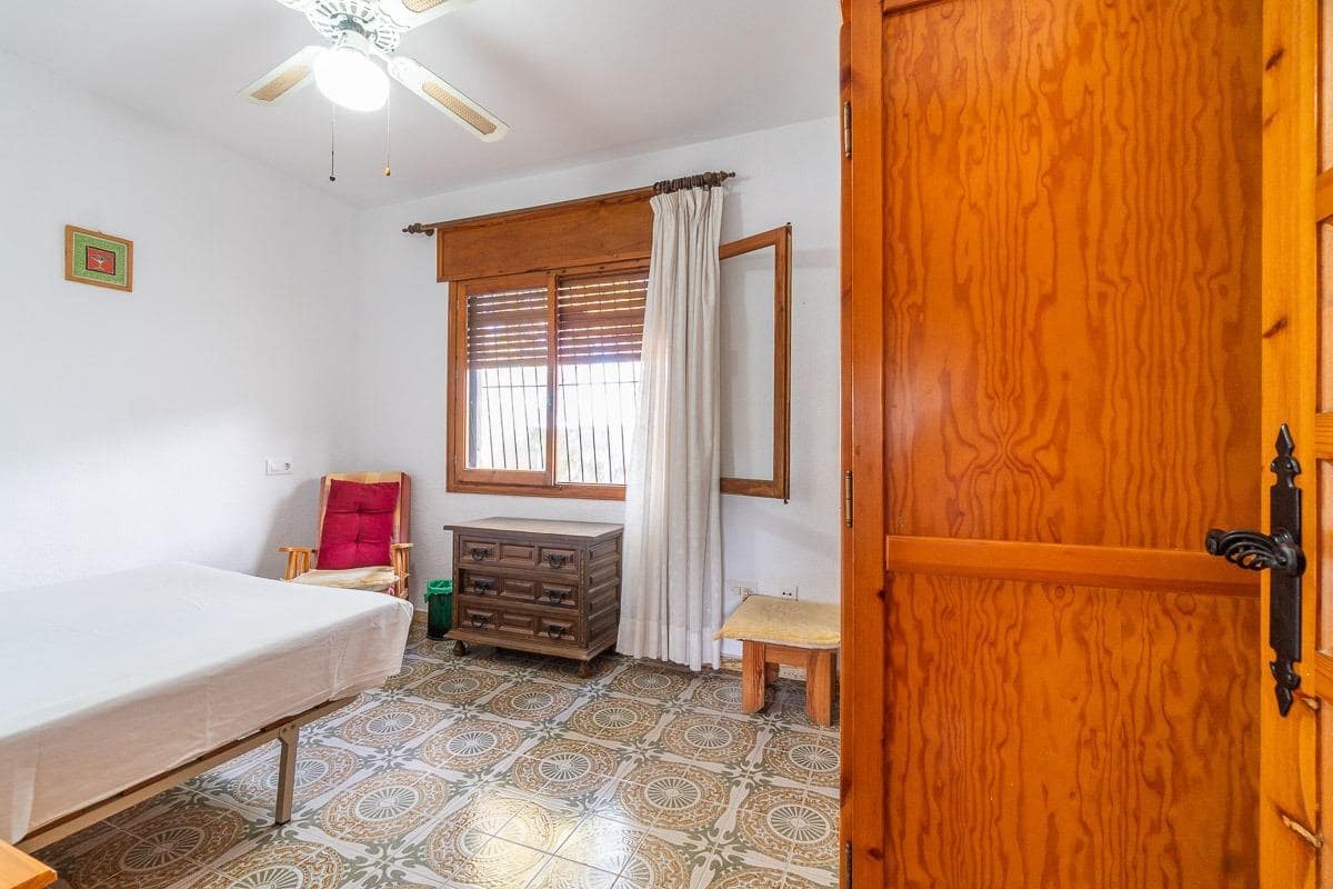 4 quarto Moradia para venda em Pinar de Campoverde com piscina garagem - 450 000 € (Ref: 9303738)