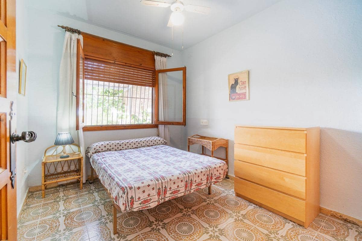 4 quarto Moradia para venda em Pinar de Campoverde com piscina garagem - 450 000 € (Ref: 9303738)