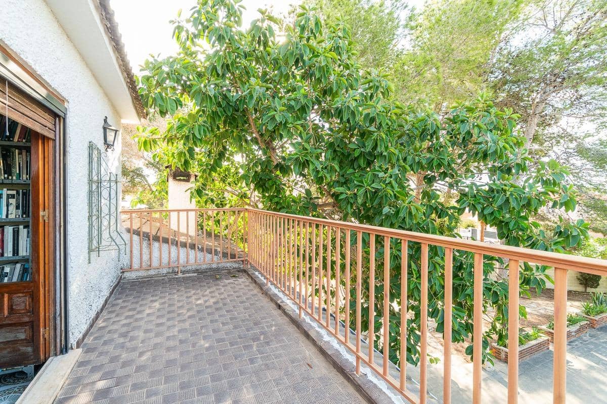 4 quarto Moradia para venda em Pinar de Campoverde com piscina garagem - 450 000 € (Ref: 9303738)