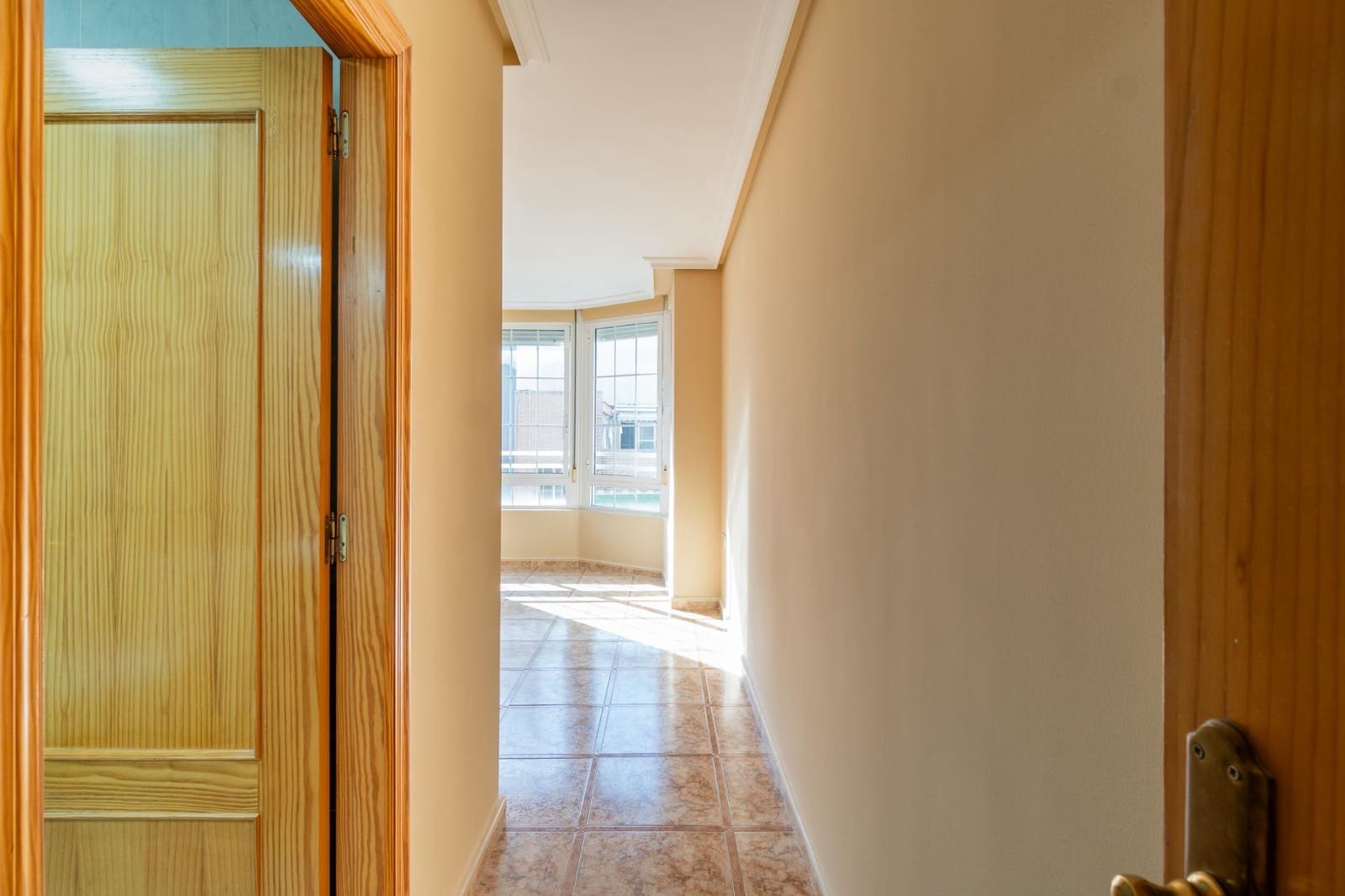 3 quarto Apartamento para venda em Torrevieja - 215 000 € (Ref: 9303739)