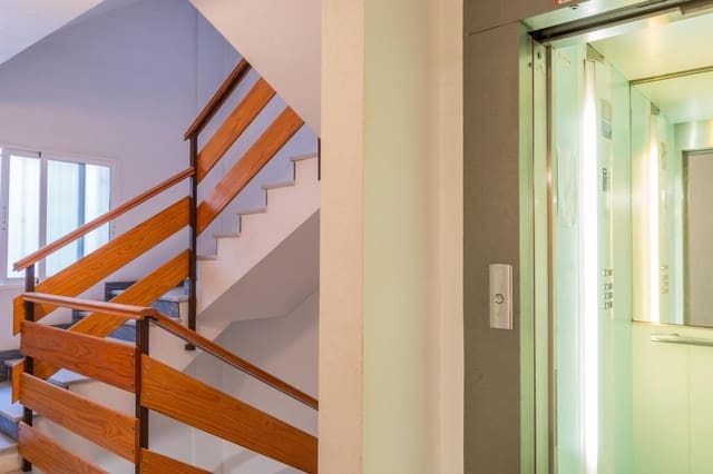 3 quarto Apartamento para venda em Centro, Torrevieja - 215 000 € (Ref: 9303739)