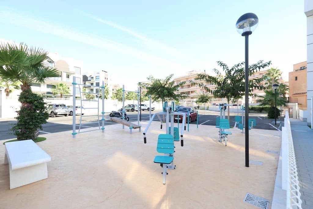 2 bedroom Apartment for sale in Orihuela Costa - € 270,000 (Ref: 9330865)