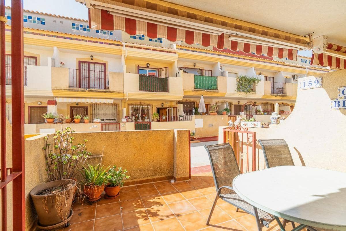 3 soverom Rekkehus til salgs i Playa Flamenca med svømmebasseng - € 169 000 (Ref: 9367406)