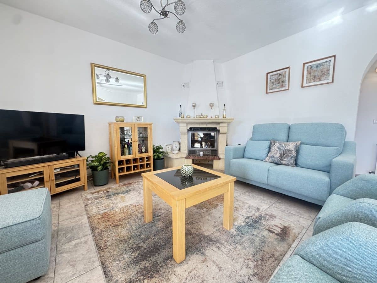 3 bedroom Villa for sale in Los Dolses with pool - € 374,995 (Ref: 9386185)