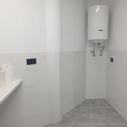 Erhverv til leje i La Zenia, Orihuela - € 1.200 (Ref: 9391986)