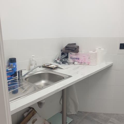 Erhverv til leje i La Zenia, Orihuela - € 1.200 (Ref: 9391986)