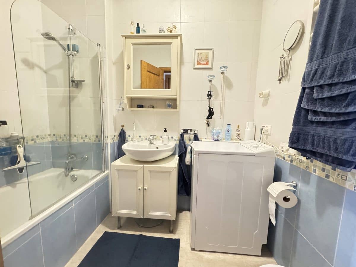 2 bedroom Apartment for sale in Muchamiel / Mutxamel with pool - € 179,995 (Ref: 9413993)