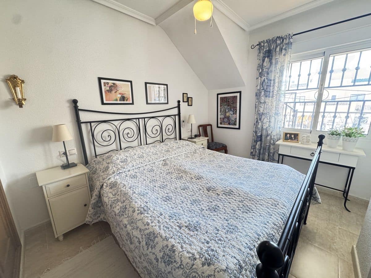 2 bedroom Apartment for sale in Muchamiel / Mutxamel with pool - € 179,995 (Ref: 9413993)