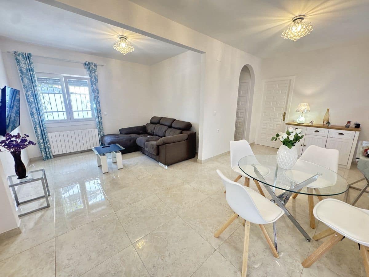 3 bedroom Villa for sale in Los Dolses with pool - € 375,000 (Ref: 9416056)