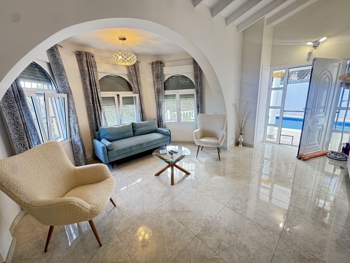 3 bedroom Villa for sale in Los Dolses with pool - € 375,000 (Ref: 9416056)